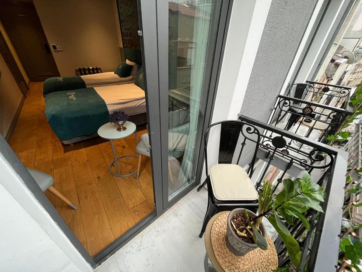 Royal Galata Hotel Istanbul Exterior photo
