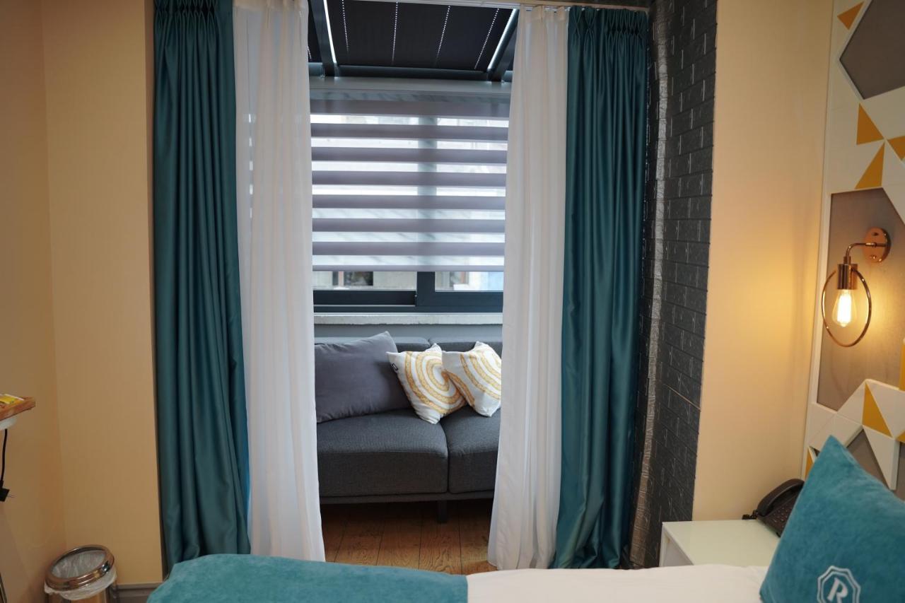 Royal Galata Hotel Istanbul Exterior photo